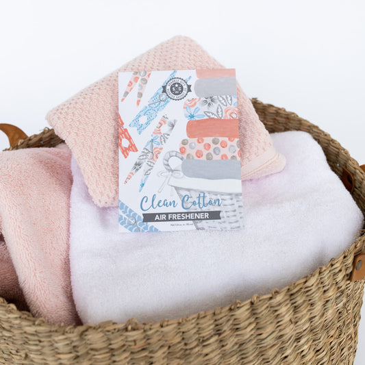 Clean Cotton scented sachet with towels